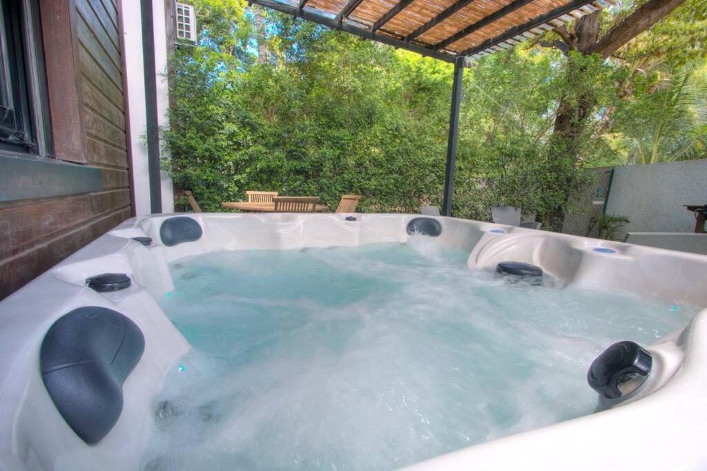 Le Grand Bleu - Jacuzzi - Apt La Saline Les Bains Exterior photo